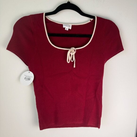 Le Lis Collection NWT Ribbed Top with Tie Detail Maroon Cream Size M Gameday Col - Picture 10 of 10